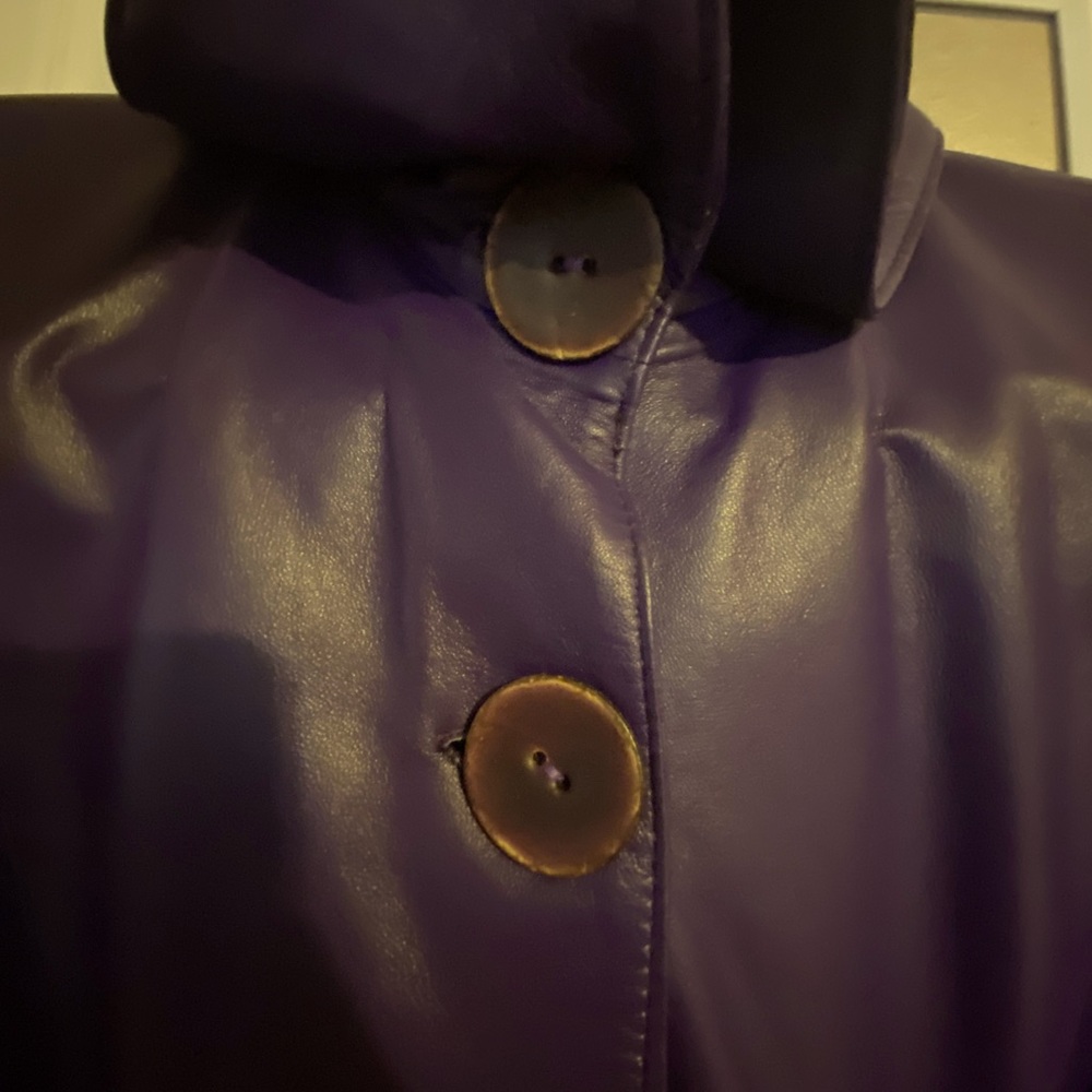 Classic Simple line Silvia Y Mario Leather Coat.